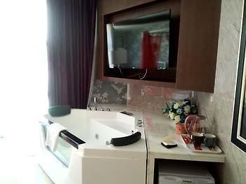 Zhengzhou Goodnight Hotel 祭城镇 外观 照片